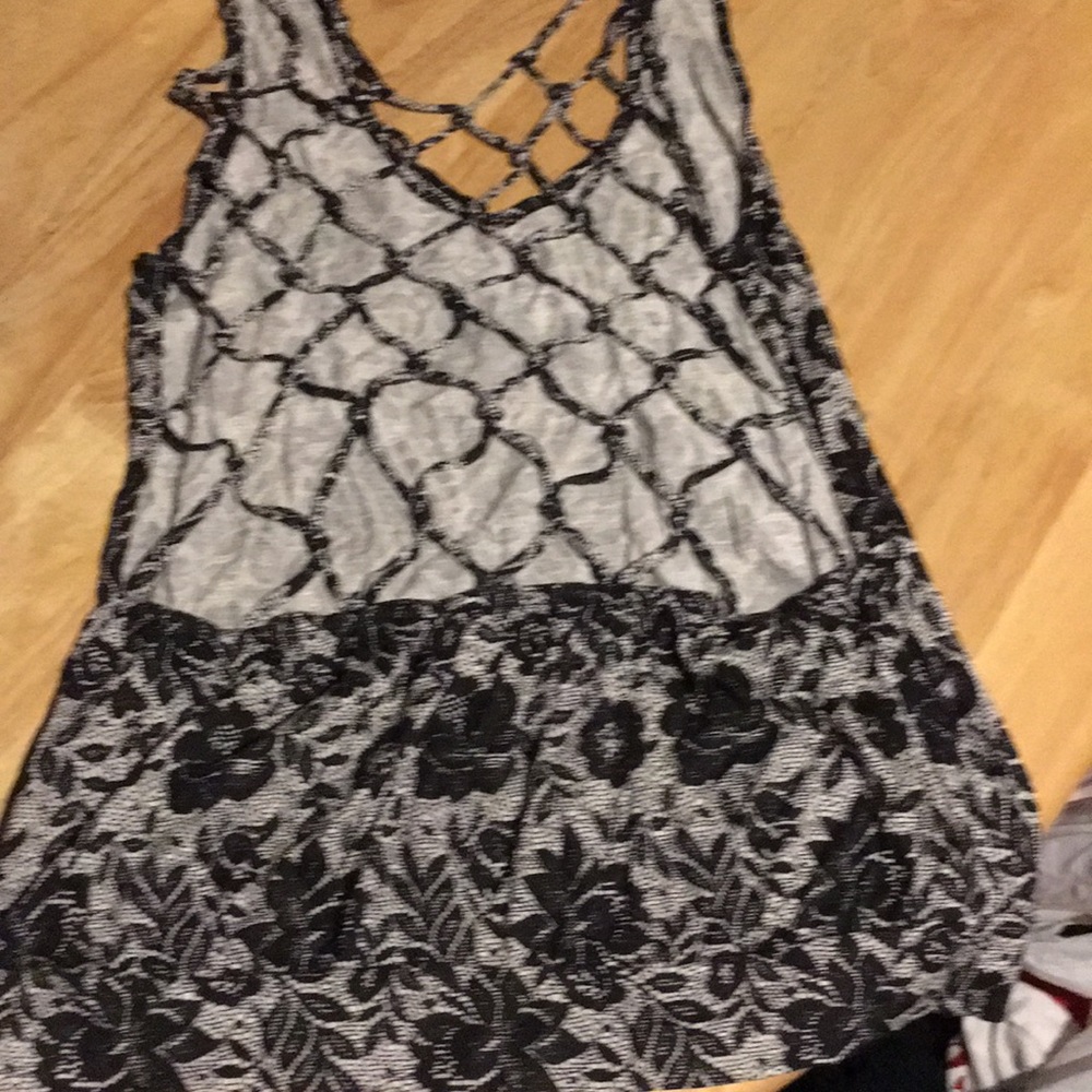 Size 10 top -stretchy - back open